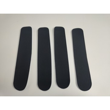Kineziološke trake u crnoj boji i u obliku slova I